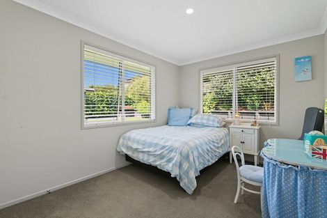 Photo of property in 11 Haden Place, Omokoroa, 3114