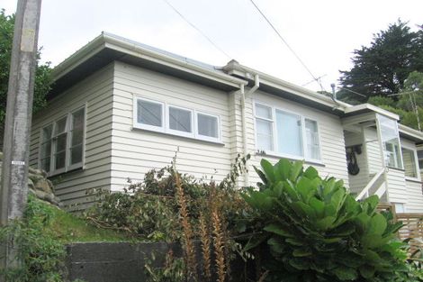 Photo of property in 7 Houghton Bay Road, Houghton Bay, Wellington, 6023