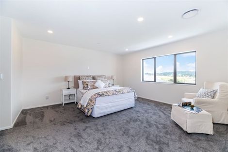 Photo of property in 25 Craigs Way, Hobsonville, Auckland, 0616