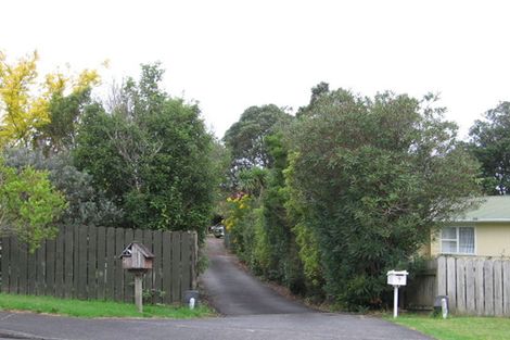 Photo of property in 9 Wickstead Place, Massey, Auckland, 0614