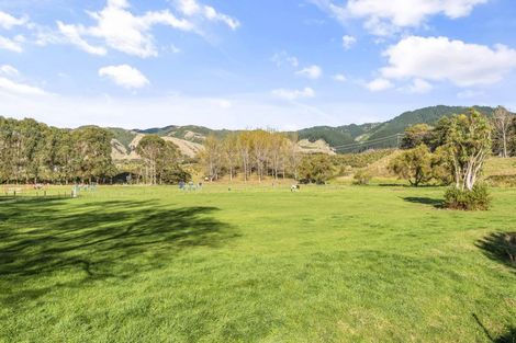 Photo of property in 84 Derham Road, Te Horo, Otaki, 5581