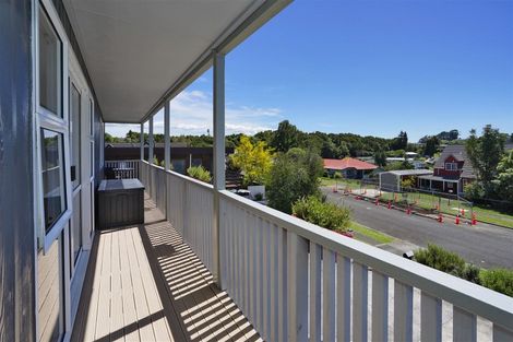 Photo of property in 113 Amanda Avenue, Dinsdale, Hamilton, 3204