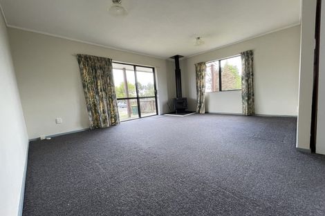 Photo of property in 30 Kowhai Street, Tokomaru, Palmerston North, 4474