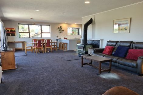 Photo of property in 3 Hamilton Drive, Lake Tekapo, 7999