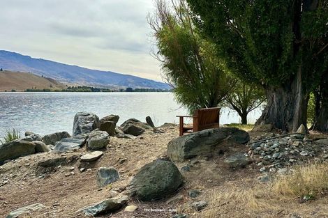 Photo of property in 18 Mclean Road, Northburn, Cromwell, 9383