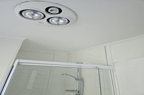 Photo of property in 19 Hiwihau Place, Glenfield, Auckland, 0629