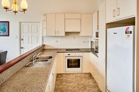 Photo of property in 20 Mcfarlane Street, Mount Victoria, Wellington, 6011