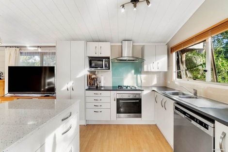 Photo of property in 147 Stredwick Drive, Torbay, Auckland, 0630