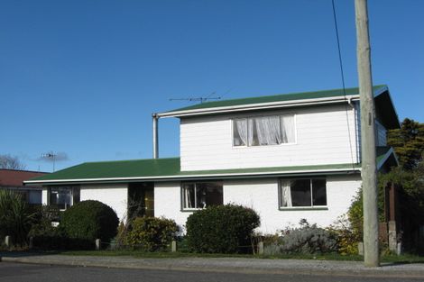 Photo of property in 73 Eglinton Street, Winton, 9720