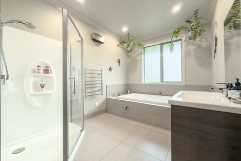 Photo of property in 47 Matua Grove, Otatara, Invercargill, 9879