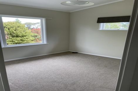 Photo of property in 14 Raymond Terrace, Northcote, Auckland, 0627