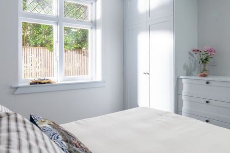 Photo of property in Hamilton Flats, 9a Hawker Street, Mount Victoria, Wellington, 6011