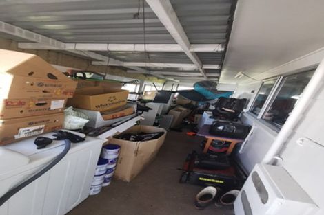 Photo of property in 42 Beaufort Place, Papatoetoe, Auckland, 2025