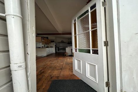 Photo of property in 43 Wilson Street, Newtown, Wellington, 6021