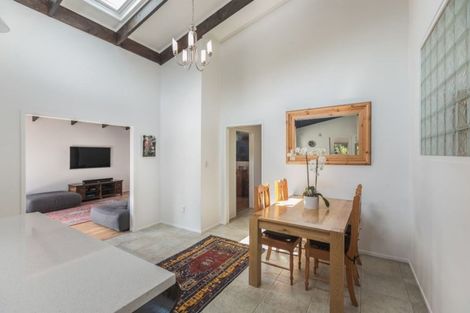 Photo of property in 6 Ponui Place, Mairangi Bay, Auckland, 0630