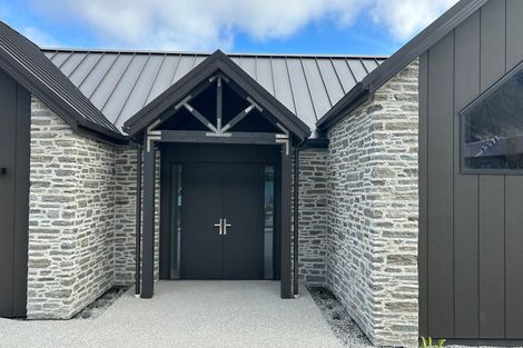 Photo of property in 107 Spur Ridge Rise, Jacks Point, 9371