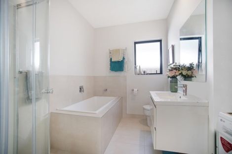 Photo of property in 6a Arnwood Street, Manurewa, Auckland, 2102