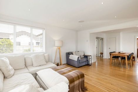 Photo of property in 16 Robinson Street, Cambridge, 3434