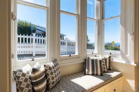 Photo of property in 7 Sealy Road, Bluff Hill, Napier, 4110