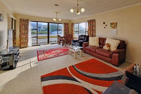 Photo of property in 15 Birdwood Avenue, Moturoa, New Plymouth, 4310