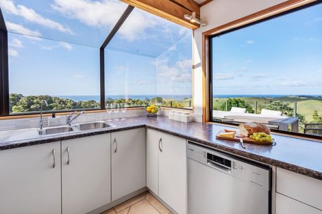 Photo of property in 347 Rockell Road, Whananaki, Hikurangi, 0181