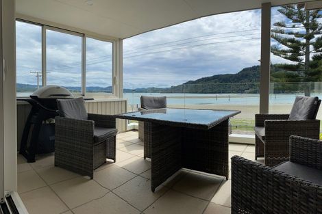 Photo of property in 513a Beach Road, Whangamata, 3620
