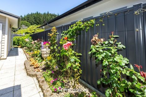 Photo of property in 13 Somerby Mews, Silverstream, Upper Hutt, 5019