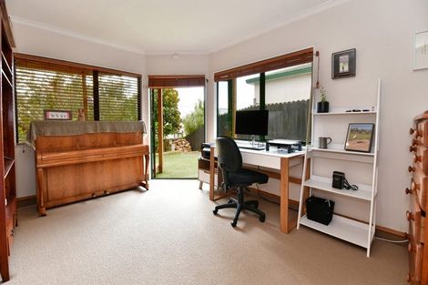 Photo of property in 2/603 Whangaparaoa Road, Stanmore Bay, Whangaparaoa, 0932