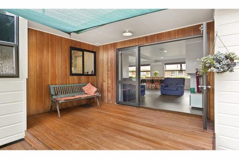 Photo of property in 30 Pulham Crescent, Queenwood, Hamilton, 3210