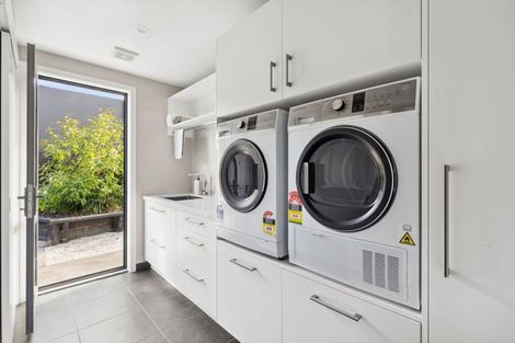 Photo of property in 6 Ada Close, Cambridge, 3434