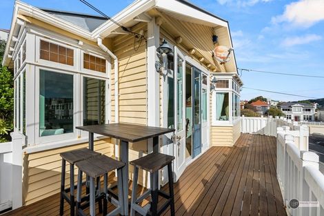 Photo of property in 6 Hawker Street, Mount Victoria, Wellington, 6011