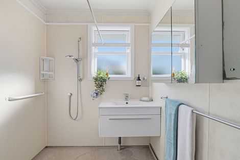 Photo of property in 37 Hadfield Crescent, College Estate, Whanganui, 4500