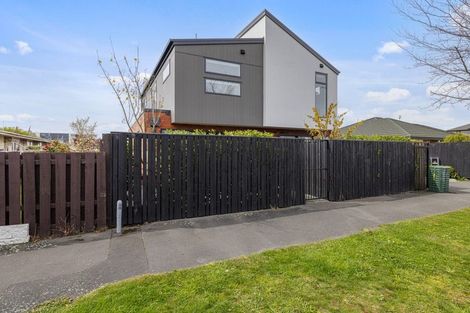 Photo of property in 52a Picton Avenue, Riccarton, Christchurch, 8011