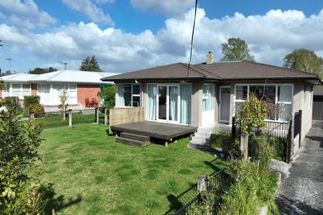 Photo of property in 6 Roseburg Street, Fairfield, Hamilton, 3214