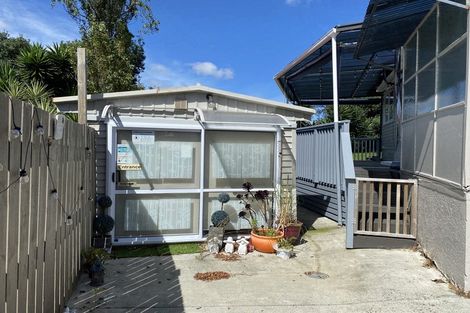 Photo of property in 53 Chatsworth Crescent, Pakuranga Heights, Auckland, 2010