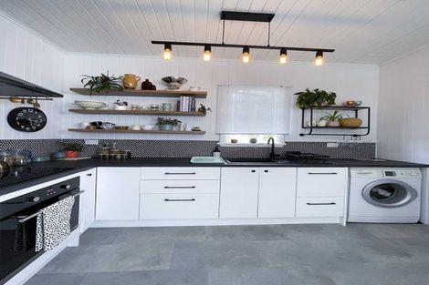 Photo of property in 25 Rewa Street, Takaro, Palmerston North, 4412