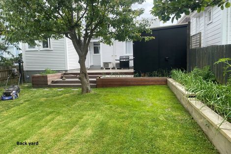 Photo of property in 82 Pirie Street, Mount Victoria, Wellington, 6011