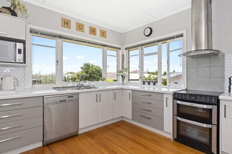 Photo of property in 12 Hillstone Avenue, Gate Pa, Tauranga, 3112