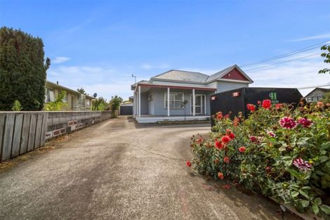 Photo of property in 2 Campbell Street, Hawera, 4610