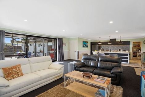 Photo of property in 18 Claremont Crescent, Amberley, 7410