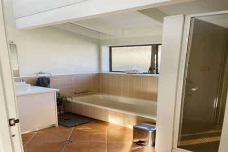 Photo of property in 2/28 Walter Street, Hauraki, Auckland, 0622