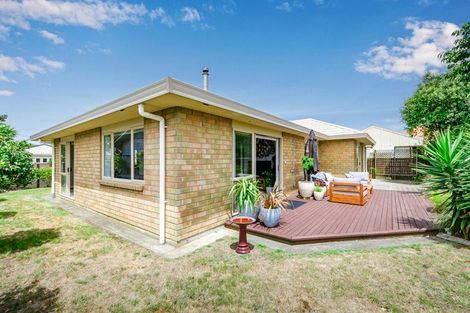 Photo of property in 17 Te Kupe Road, Paraparaumu Beach, Paraparaumu, 5032