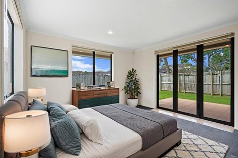 Photo of property in 94 Redcastle Drive, East Tamaki, Auckland, 2013