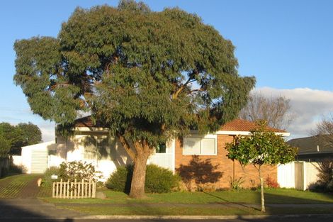 Photo of property in 54 Burswood Drive, Burswood, Auckland, 2013