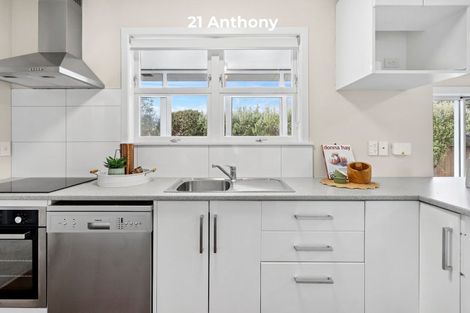 Photo of property in 21 Anthony Grove, Paraparaumu Beach, Paraparaumu, 5032