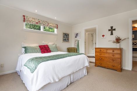 Photo of property in 42 Guthrie Road, Havelock North, 4130