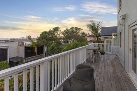 Photo of property in 5g Harbour Street, Saint Marys Bay, Auckland, 1011