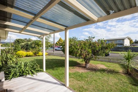 Photo of property in 95 Churchill Avenue, Hokowhitu, Palmerston North, 4410