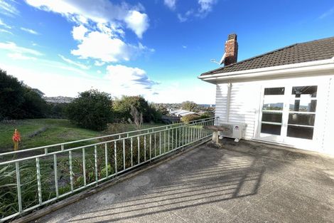 Photo of property in 89 Forrest Hill Road, Milford, Auckland, 0620
