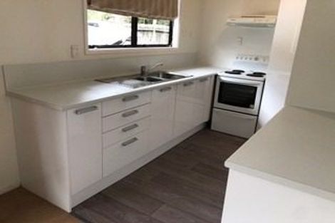 Photo of property in 1/7 Waverley Avenue, Glenfield, Auckland, 0629